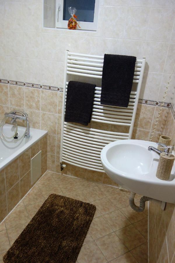 Apartment Pod Chlumem - Utulny V Blizkosti Centra