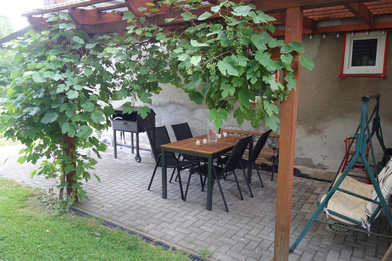 Pod Chlumem - Utulny V Blizkosti Centra Decin